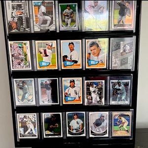 20 Chicago White Sox baseball cards (comes with banner)